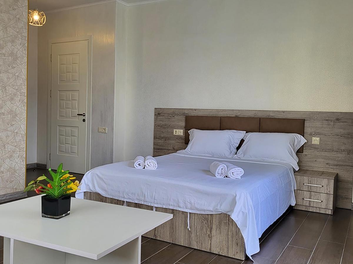 חאקבי Mite Hotel מראה חיצוני תמונה